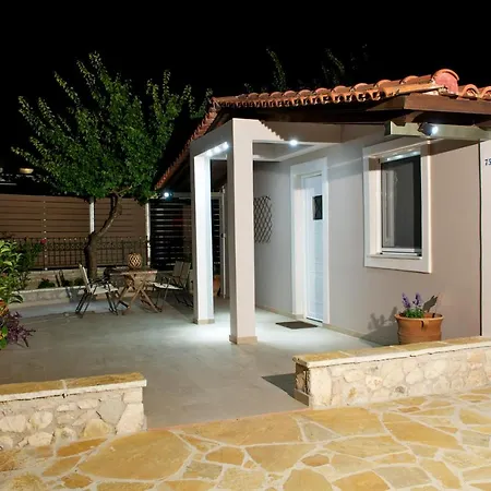 Domenica Apts I