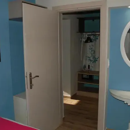 Domenica Apts I Apartman Laganász