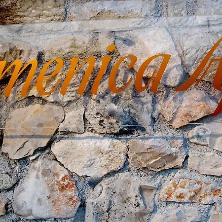 Domenica Apts I *